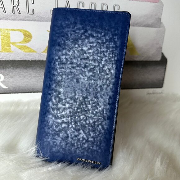 Authentic Burberry London Check Leather Continental Wallet - Picture 1 of 15